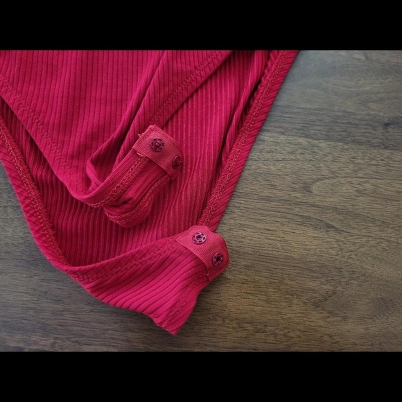 Off the shoulders bodysuit - Picture 3 of 3